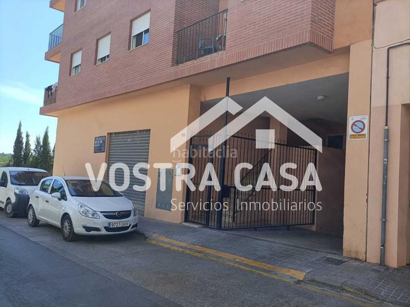 Foto 4be9e476-8404-485f-80c3-5ffa358ccf2a. Aparcament cotxe a rivera a Cheste