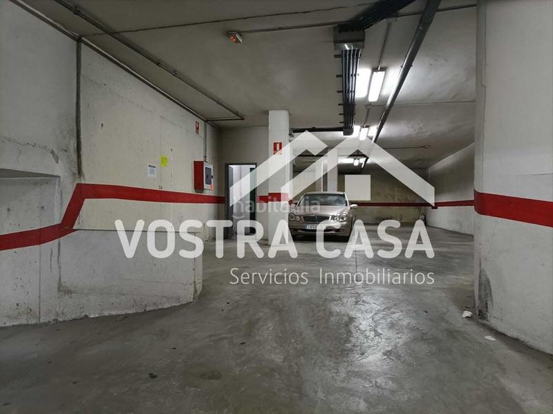 Foto 8f4f09dc-22c5-4357-9e36-0f2abe0b4a56. Aparcament cotxe a rivera a Cheste