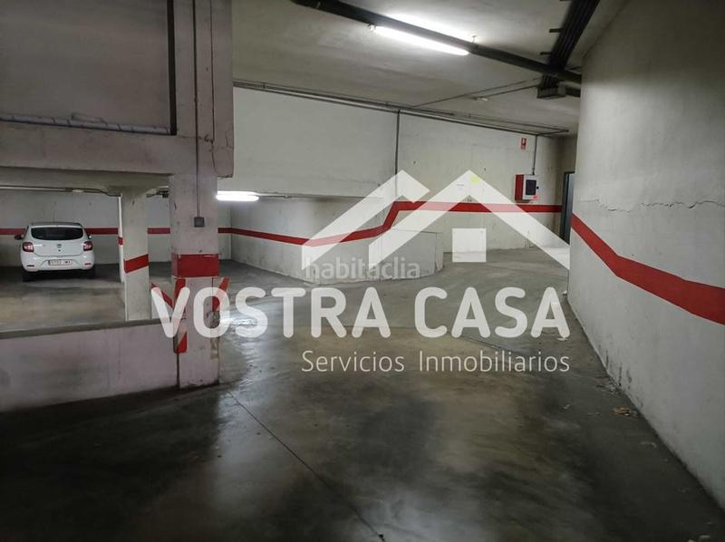Foto dc04c165-f6fe-4a8f-8fed-3b060b469d79. Aparcament cotxe a rivera a Cheste