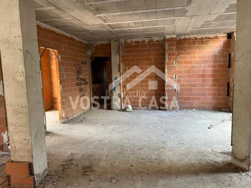 Foto 98236208-61ae-4d4c-ba99-71e4d8f16b0a. Edificio en cl. verdu diana en Requena