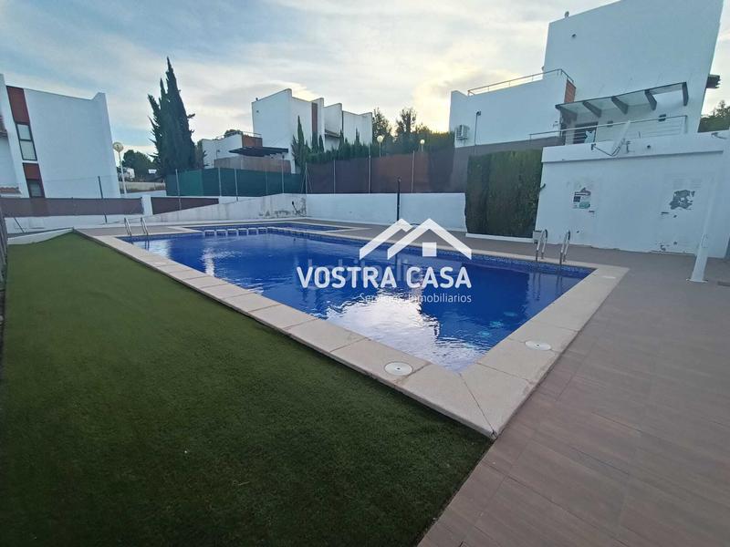 Foto 3147ba5f-a539-4102-b302-560a78d01587. Chalet in 21 in El Bosque Chiva