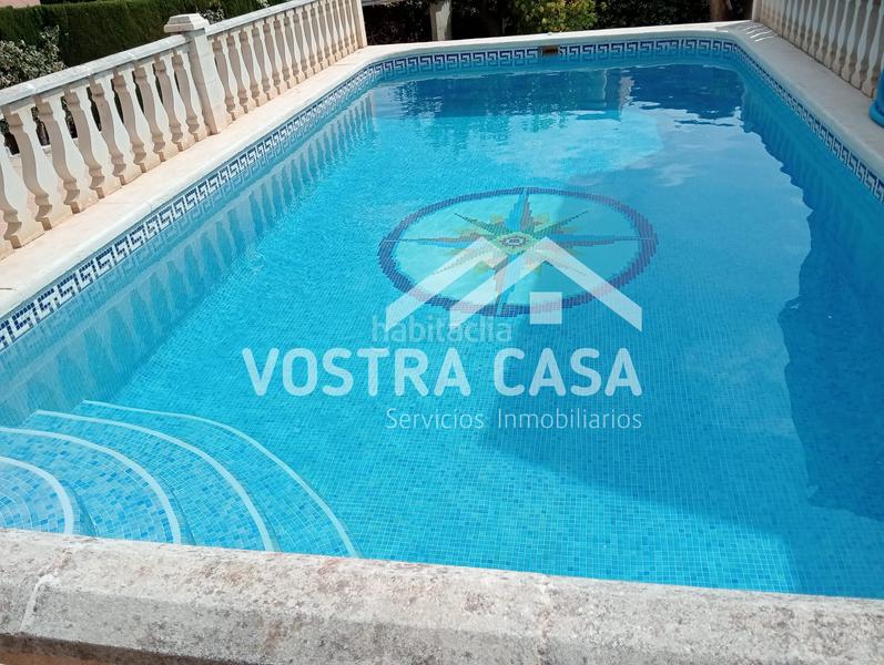 Foto 4bd0eca0-b483-4ea1-ab8f-7968f8d6ec43. Chalet in requena in La Loma Chiva