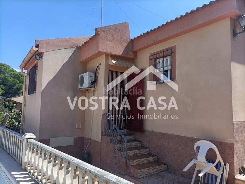 Foto 5101247a-6c14-4eb2-860f-4fa0d6dae4d9. Chalet in requena in La Loma Chiva