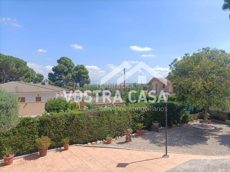 Foto 76985a79-c85d-4915-9741-e3fa9bbd8dfa. Chalet in requena in La Loma Chiva