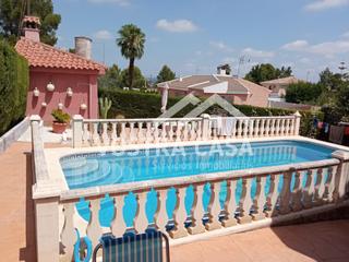 Xalet a Requena