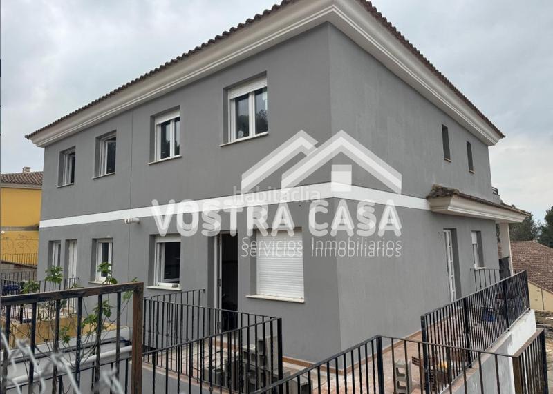 Foto 760c58fa-03e4-42e4-abb9-88dffabd3a1f. Chalet en girasoles en Godelleta