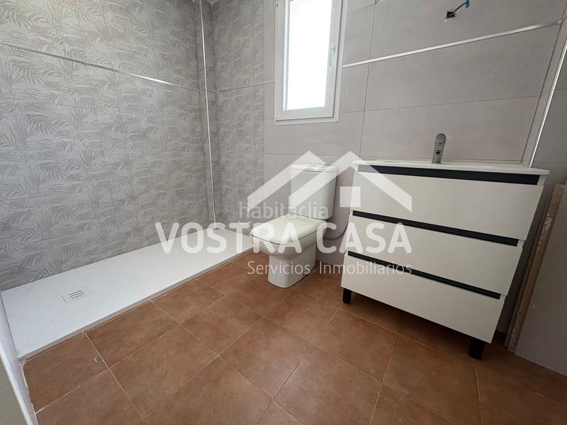 Foto e6a30a20-7910-4e76-821f-9db3f8e89bfd. Xalet a girasoles a Godelleta