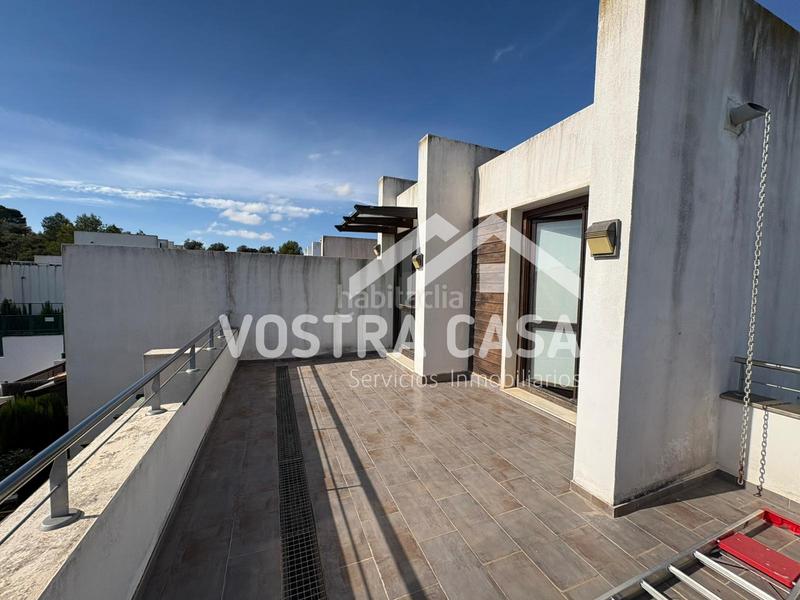 Foto 48f13dc8-95e3-43c8-85a6-2574811db9e3. Xalet a veintiuno a El Bosque Chiva