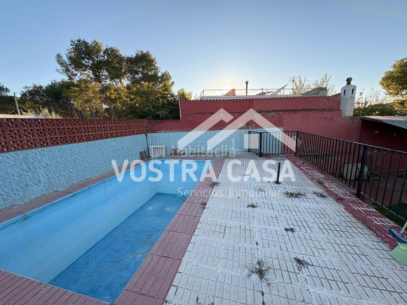 Foto 1c1a5c3f-45d4-4eb0-a4c0-ea5aee107432. Xalet a lugo a Godelleta