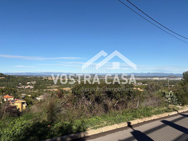 Foto 0c8e644d-ec63-41ea-aa42-4298a946c230. Propriété dans barcelona dans Sierra Perenchiza-Cumbres de Calicanto-Sto Domingo Chiva