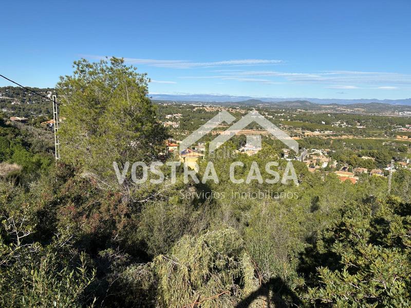 Foto 9838b03d-8088-4946-b737-6333f5b436bd. Propriété dans barcelona dans Sierra Perenchiza-Cumbres de Calicanto-Sto Domingo Chiva