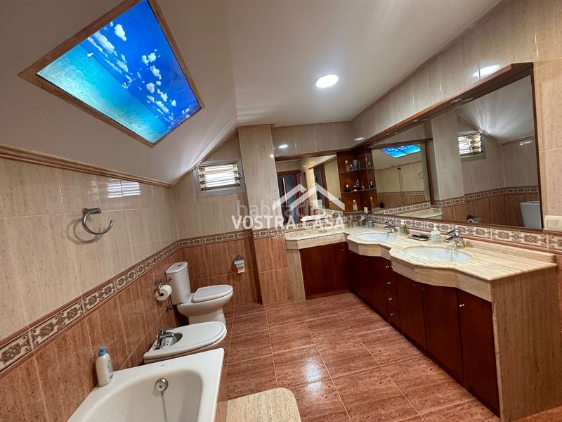 Foto 25f74065-6d5b-418b-bce9-34a813269a23. Chalet en once en Turís