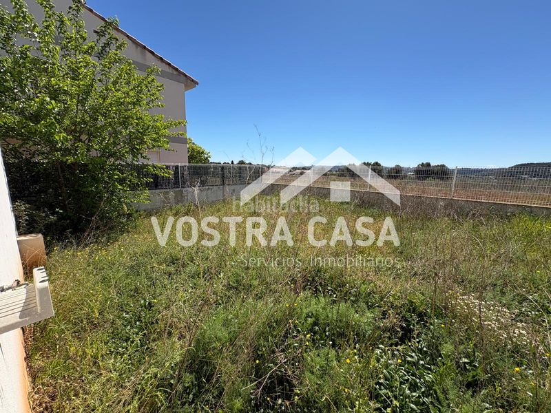 Foto 3d51efe3-edbf-4ab3-ab7b-c9cf258571c4. Chalet en str. motor del vicari en Monserrat