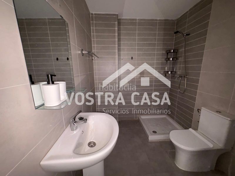 Foto 9792939f-8607-4419-93d3-bded2e123858. Chalet en str. motor del vicari en Monserrat