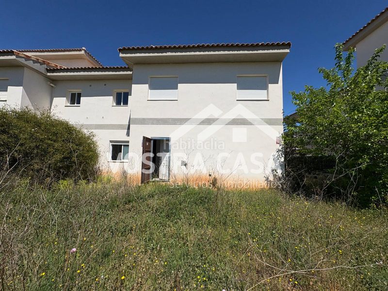 Foto d433e38f-3556-45c3-804a-2e35295955fd. Chalet en str. motor del vicari en Monserrat