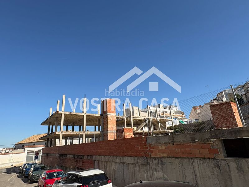 Foto 1b2b1bfd-f949-4c1e-a661-9fad70631b35. Edifici a la losa a Centro Chiva