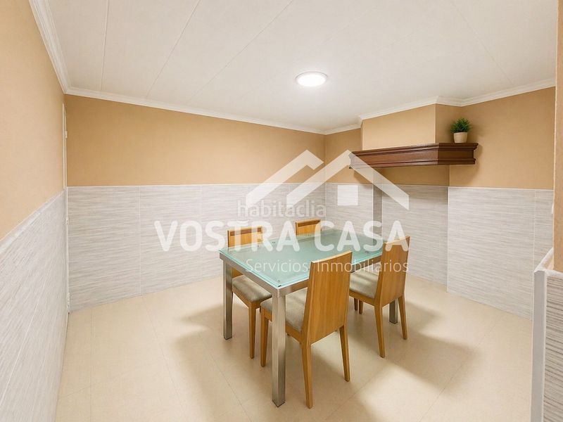 Foto 42f6091d-e4a0-4efc-b0da-4237c1cbfcee. Casa bifamiliare in ramon ochando 33 in Venta del Moro