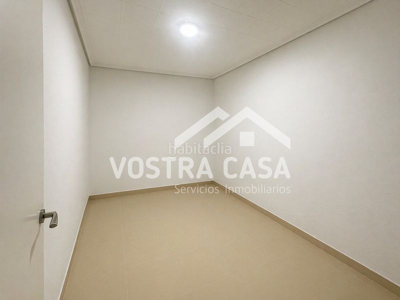 Foto 499b4b85-cb32-49e7-a4fb-77ee6717b5d0. Casa bifamiliare in ramon ochando 33 in Venta del Moro