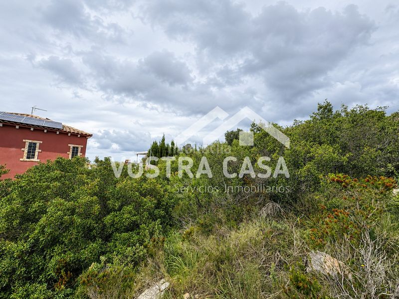 Foto b1e73db6-3948-4770-8633-a01f99d8ca49. Finca rústica a río miño a Sierra Perenchiza-Cumbres de Calicanto-Sto Domingo Chiva