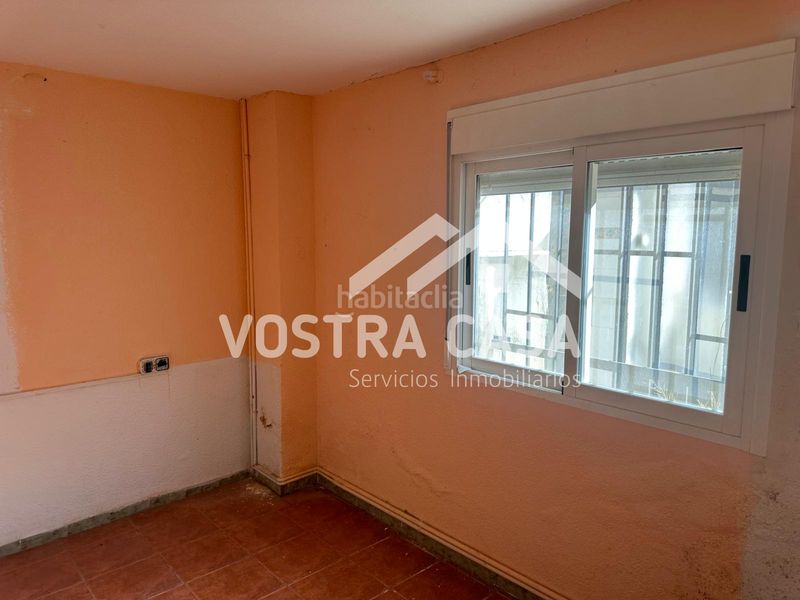 Foto 2d58db32-363e-4ffc-88e4-ab52a47bd24a. Towny house in camporrobles-las cuevas in Utiel