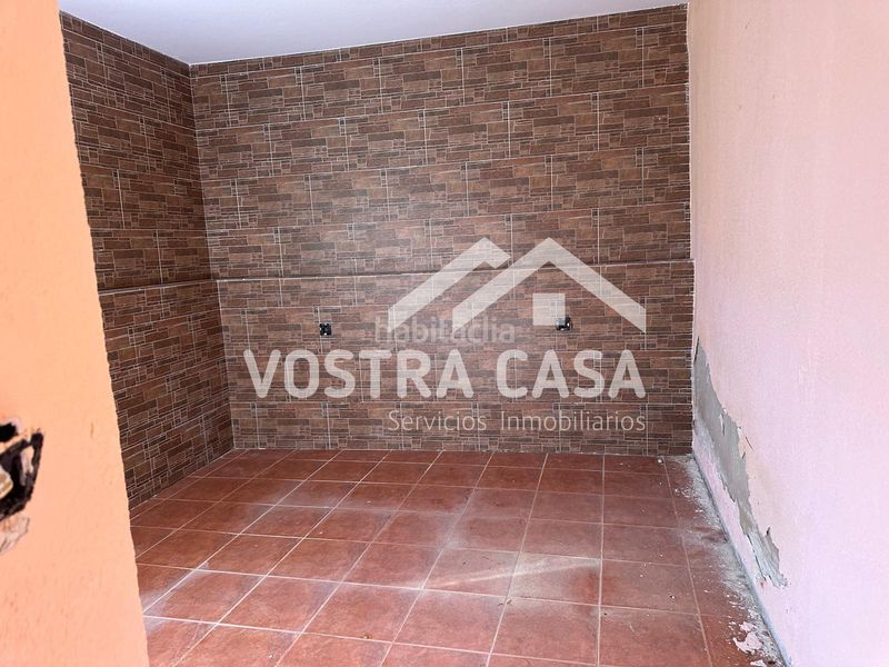 Foto 4c6267c6-a78c-4fe9-87bc-4bd9607eb883. Towny house in camporrobles-las cuevas in Utiel