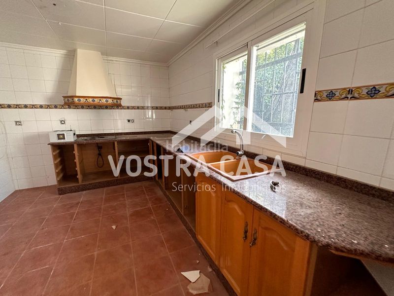 Foto aea7dd20-6405-4a79-920f-0f8858730550. Towny house in camporrobles-las cuevas in Utiel