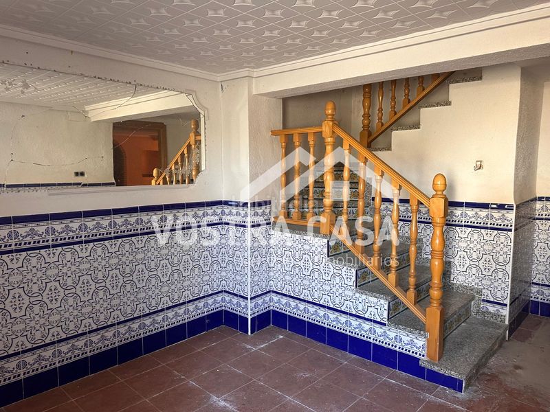 Foto e2be071f-fa1c-405f-9aff-9b3d4b4e1f6a. Towny house in camporrobles-las cuevas in Utiel