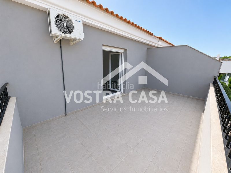 Foto 66a2a941-a936-4690-9882-b0717b2727ae. Chalet en girasoles en Quart de Poblet