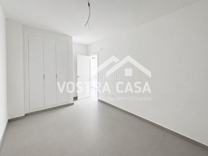 Foto a44513b2-b297-4199-9fe7-c25e12dc1595. Chalet en girasoles en Quart de Poblet