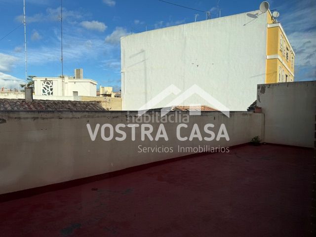 Foto 7d2ab484-f6b6-409c-b4f1-eb7d30a2ca3a. Edifici a porche a La Constitución-Canaleta Mislata