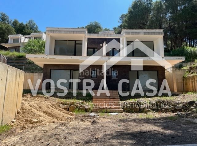 Foto 6c803992-696f-4c84-92d9-09d7e0201857. Xalet a calle 16 a El Bosque Chiva
