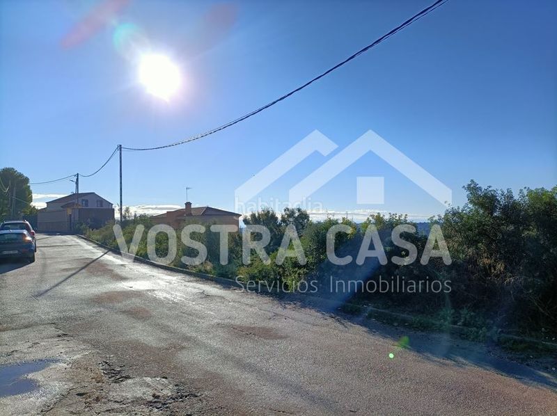 Foto a8c09137-af9f-4eea-a4ec-5880de080085. Finca rústica a la lluna a Cumbres de Calicanto Torrent