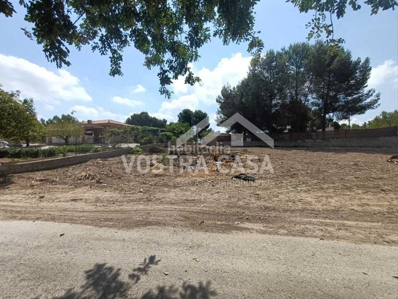 Foto db30dea9-6b6a-4bd3-a885-342c7ff29c7a. Finca rústica en guipuzcoa en Godelleta