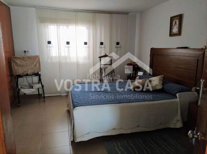 Foto 40810f45-040c-4c8a-88b7-1514af0ba173. Chalet en azucena en Centro Chiva