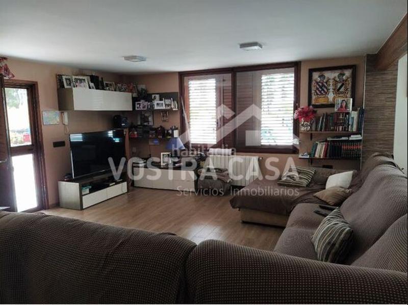 Foto c312eb93-fb4a-4b2c-8914-ad0224e63e70. Chalet en azucena en Centro Chiva