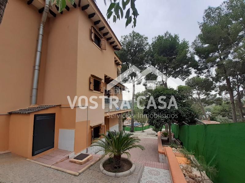 Foto 17475f02-ff77-44d3-9d40-1c65a6acfe49. Xalet a siete a Godelleta