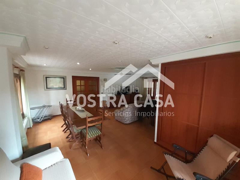 Foto 436c1d93-267d-4cf1-ae90-cd3ea3611e63. Xalet a siete a Godelleta