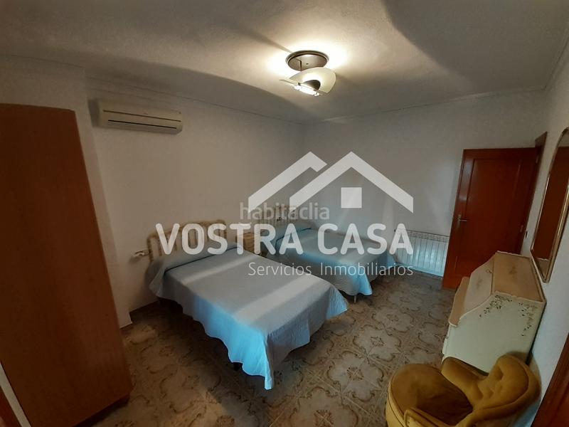 Foto 5c1f5efb-9c3f-4706-b2a9-0f7a388910c3. Xalet a siete a Godelleta