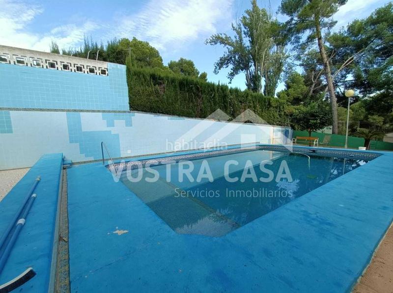 Foto f6659056-565d-474a-ac73-ebc2d94c30e3. Xalet a siete a Godelleta