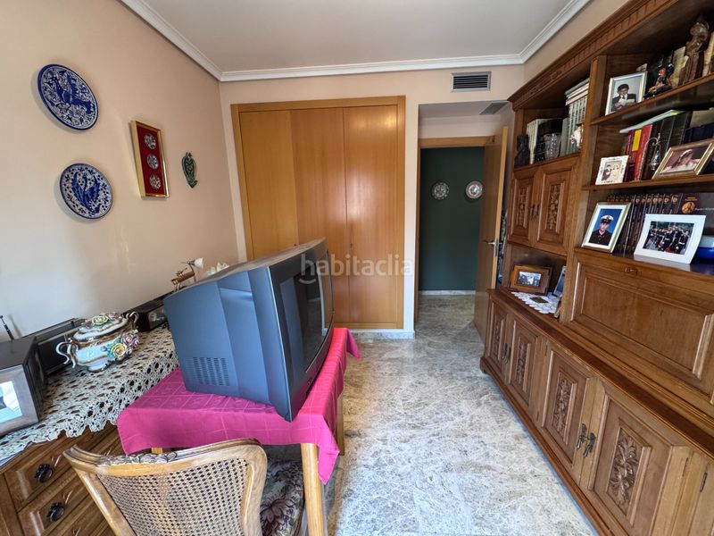 Foto d2ed7417-ae10-4c1a-bd75-6cd0bbffe835. Piso en Avenida de la Paz Xirivella