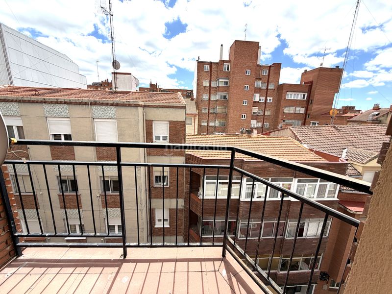 Foto a829eb55-4a7d-4242-a651-dd85193090b9. Pis a Circular Valladolid