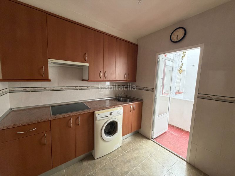 Foto d5ea706e-59f3-4219-be52-b38e612eeef8. Piso en Circular Valladolid