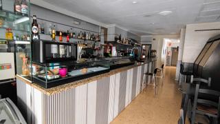Pas-de-porte Local commercial à Avinguda d'amèrica 38. Se traspasa bar en funcionamiento