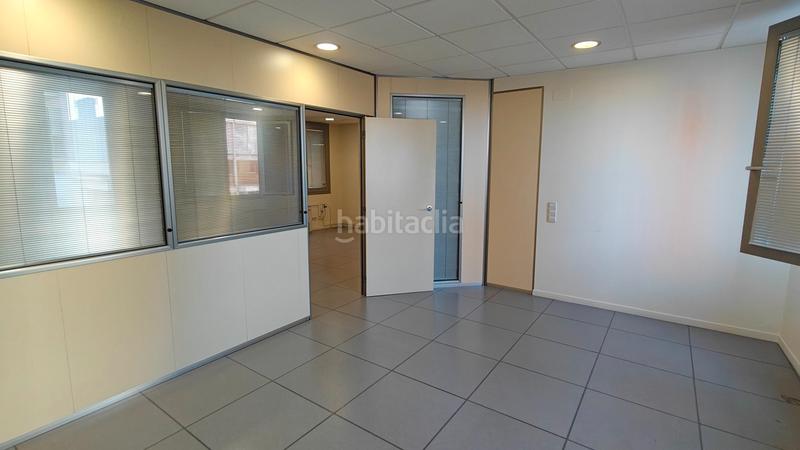 Foto be052fab-a592-4c4f-8096-a1cde1351652. Location bureau dans carrer de montserrat 60 dans Centre Mataró