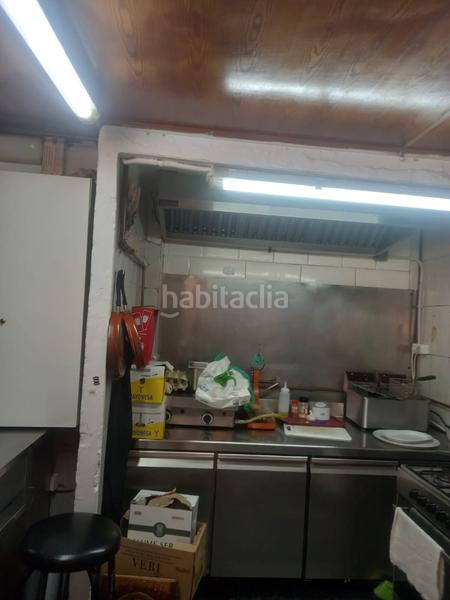 Foto 75dd77ae-016b-446c-be57-2fd48ae571d7. Traspàs local comercial a carrer de londres 17 a Badalona