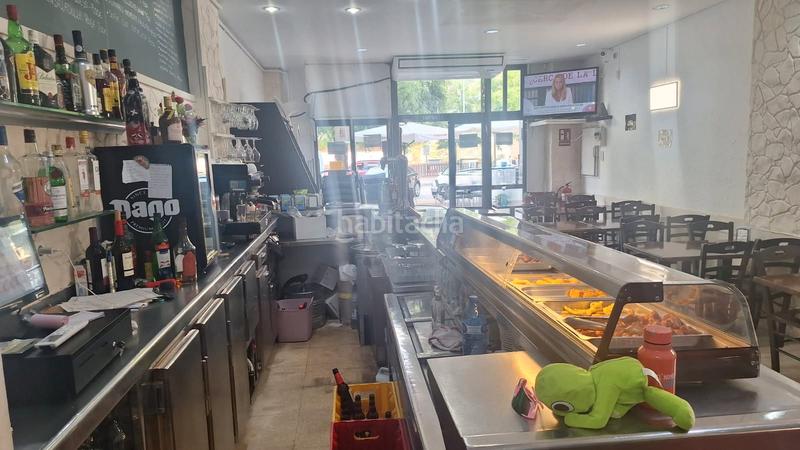 Foto e149ca80-9ff3-46b6-aad6-1f636ba3e5d4. Traspaso local comercial en carrer alemanya 54 se traspasa bar con terraza en buena zona mataro en Mataró