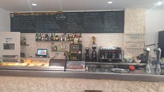 Trapasso Locale commerciale  Carrer alemanya 54. Se traspasa bar con terraza en buena zona mataro