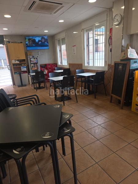 Foto 5177566f-c6ff-4276-b0e4-079e7b30481b. Alquiler local comercial en carrer càceres 11 se alquiler bar con terraza en Mataró