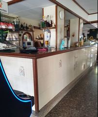 Transfer Business premise in Via favència 172. Se traspasa bar