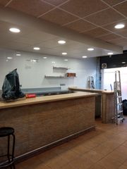 Rent Business premise in Carrer càceres 11. Se alquila bar recien reformado en mataro